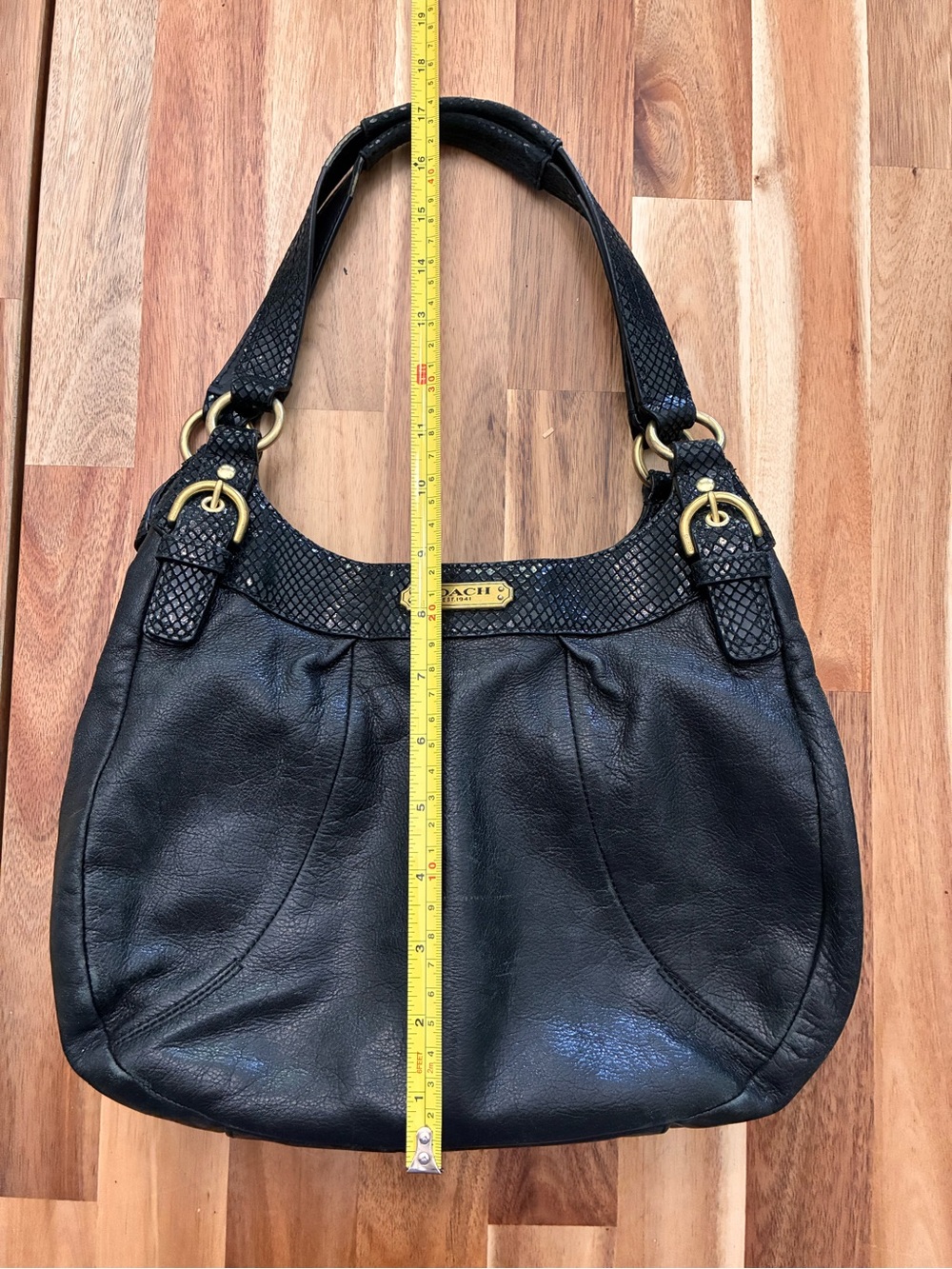 Coach Soho Black Leather Purse Shoulder Bag Hobo Slouch Snakeskin F19453 EUC - Picture 10 of 14